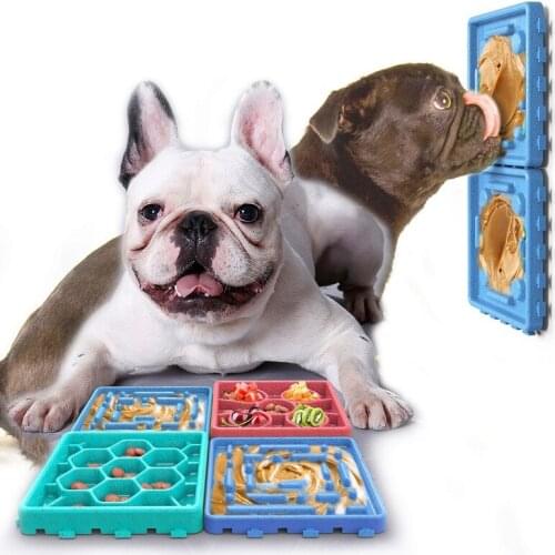 4pcs/set Pet Lick Pad Slower Feeder Pad Cats Dog Licky Mat Feeding Cats Dogs Licking Mat Pet Distraction Pads Dispenser CW0011