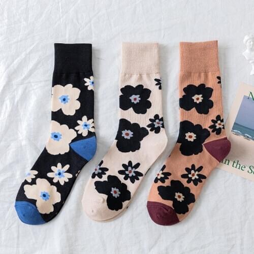 Flower Socks Student Cartoon Womens Sun Flower Sketch Childlike Wild Flower Socks Middle Tube Socks Tide Socks European 35-43