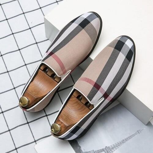 2021 New Mens Dress Shoes Luxury Shoes Square Toe Gentlemen Leather Shoes Trendy Business Style Slip On Fashion Men Shoes