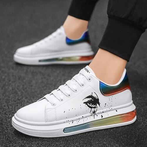 Fashion Graffiti Sneakers Men Leather Platofrm Skate Shoes Breathable Low Top Men Casual Shoes Air Sole Low Top White Sneakers