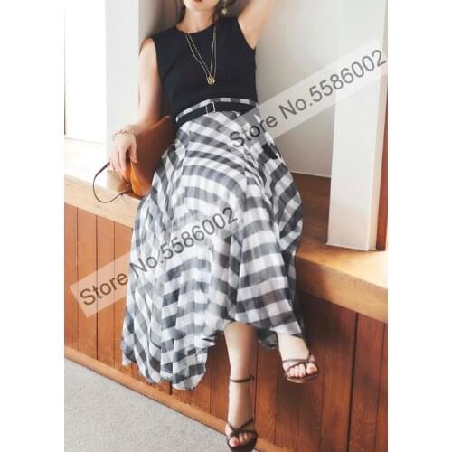 High-end Limited Ladies Two-in-one Sleeveless Knitted Patchwork Contrat Plaid Midi Dress With Detachable Belt & Irregular Hem