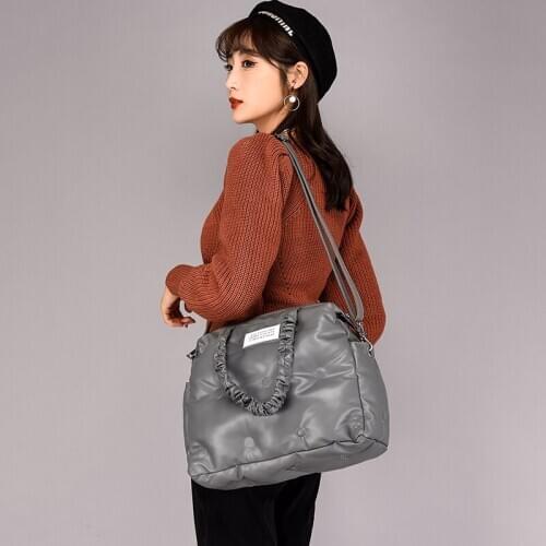 Luxury Large Capacity Space Down Bag 2021 New Winter Shoulder Crossbody Bag Fashion Trend High Quality Pu Leather Handbags