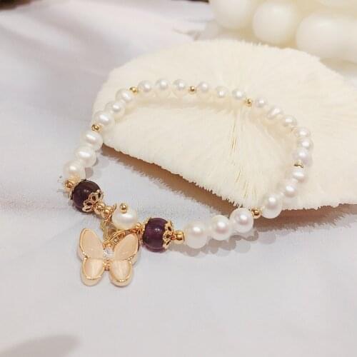 Pearl Bracelet Womens Fashion Pearl Butterfly Bracelet Girls Hand Chain Bracelet Charm Bracelet Birthday Gifts Party Jewelry