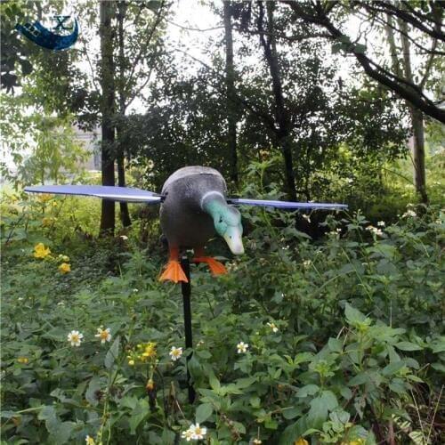 Xilei New Arrival Wholesale Russian Outdoor Hunting 6V Motor Duck Decoy Plastic Falcon Duck With Magnet Spinning Wings