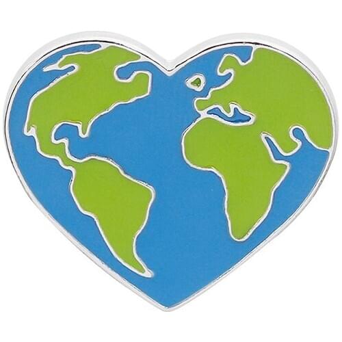 Green Earth Heart World Map Label Pins Alloy Brooches Hat Clothes Bag Enamel Pin Travel Commemorative Badge Unisex Jewelry Gifts