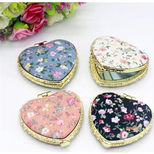 1 Pc Mini Retro Makeup Mirror Makeup Compact Pocket Flower Mirror Portable Double-Sided Folding Cosmetic Mirror Female Gifts