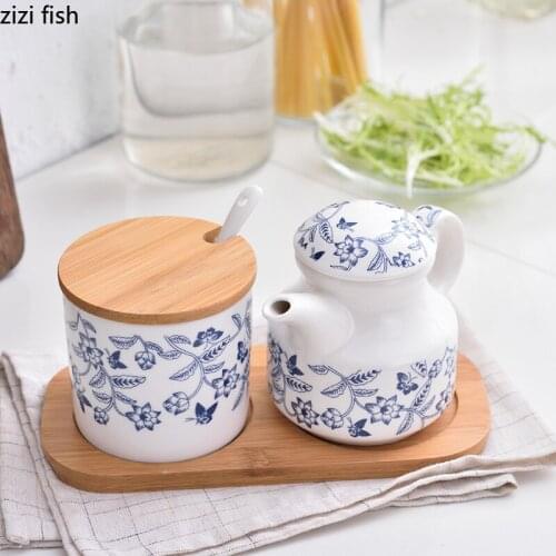 Creative Blue and White Porcelain Salt Chili Pot Oiler with Lid Seasoning Box Chopstick Tube Household Kitchen Storage Utensils
