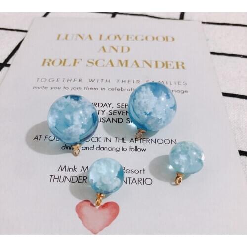 Blue sky and white cloud resin round pendant diy earring jewelry necklace material accessories 2pcs