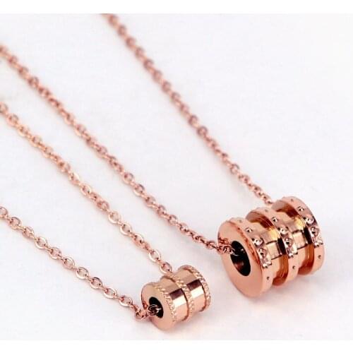 Fashion Explosion Titanium Steel Plated Gold Small Man Waist Clavicle Necklace Woman Jewelry Woman Necklace Wholesale