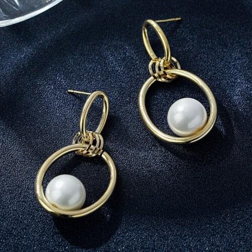Geometric Pearl Hanging earrings 2021 New Fashion Earrings Fashion Individuality Simple Long Earrings Jewelry for women