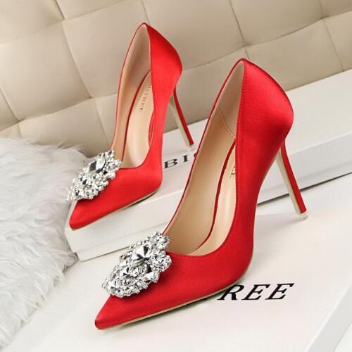 2020 New Silk Green Womens Shoes High Heels Women Slim And Pointed Bride Marry Red Crystal Wedding Shoes 40-43