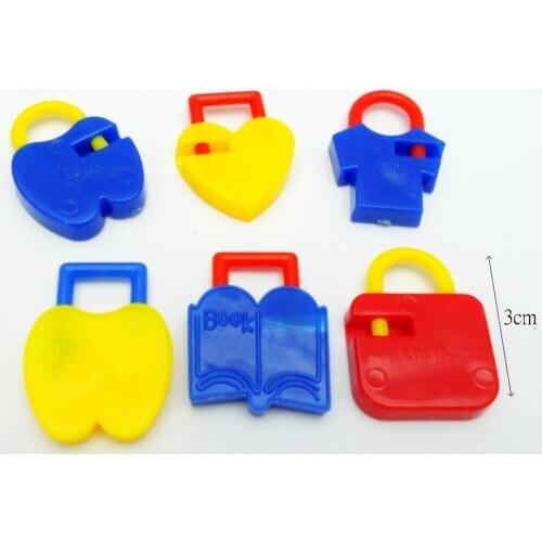 36X VINTAGE Plastic Charms Lock for 476 Necklace Retro Fashion Jewellery Chain clip Bead Girl Home Room Craft Bracelet Pendant