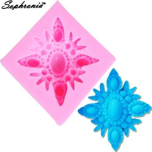 Sophronia M382 3D Jewelry Silicone Mold DIY Mould Resin Craft Tool for Jewelry Pendant Earrings Necklace Making 5.5*5.5*2CM