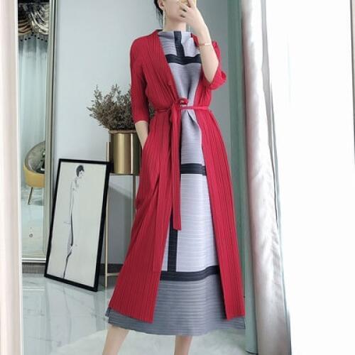 BLUE FOLD Women's Short Trench Coats