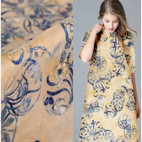 Blue and white moire stretch small heavy silk fabric 25 mm 2018 new pattern high-end features silk cloth dress clothing