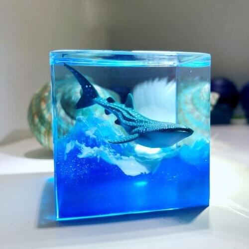 Cultural And Creative Products Handicrafts Resin Creative Gifts Ocean Whale Shark Mountain Peak Crystal Home Night Light Decorat