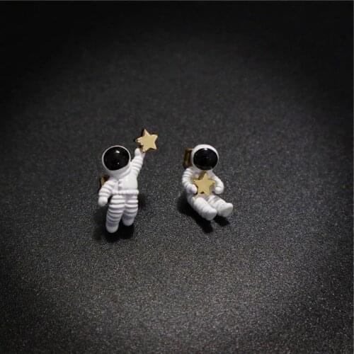 Cute Starry Sky Space Star Asymmetrical Astronaut Small Stud Earrings for Women Dropshipping