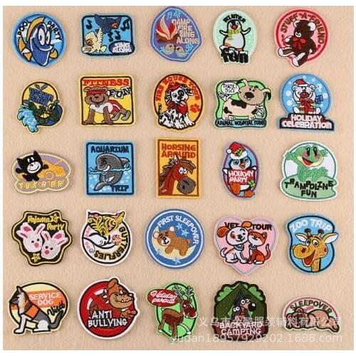 1pcs Round Embroidery Patch Letter Heart Cute Animal Strange Things Clothing Accessories Heat Transfer Badge Iron Clothes