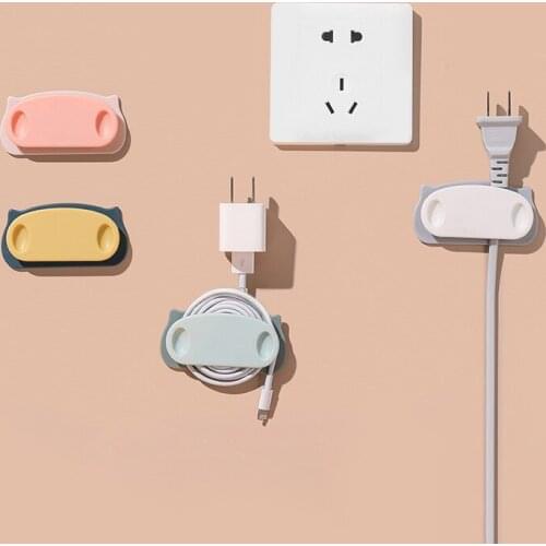 4Pcs Pig Plug Holder Stuks Punch-Free Paste-Type Desk Organizer Data Cable Storage Clip Cable Organizer Winder Storage Holders