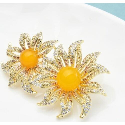 Wuli&baby Luxury Sunflower Brooches For Women Designer Cubic Zircon New Flower Weddings Office Brooch Pin New Year Gifts