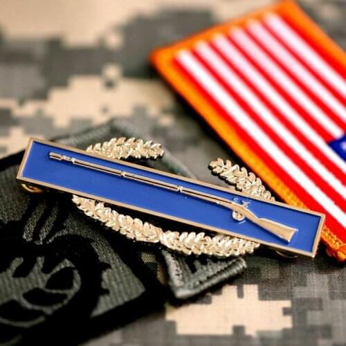 WW2 US ARMY 1ST AWARD COMBAT INFANTRYMAN BADGE Badge Insignia Pin BLUE