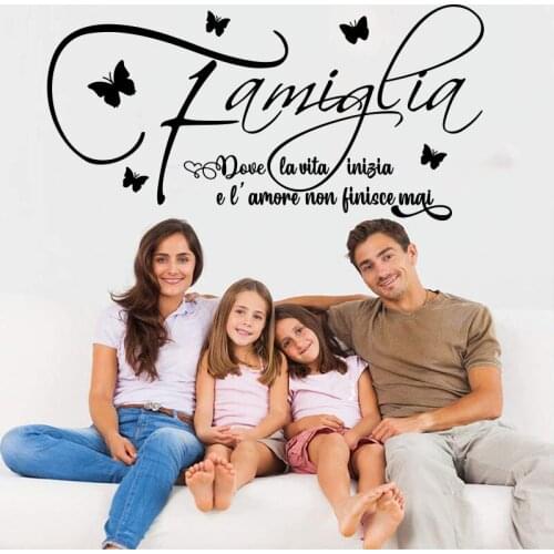 Italian Family Love Quote Wall Sticker Living Room Kids Room Butterfly Heart Famiglia Amore Wall Decal Bedroom Vinyl Home Decor