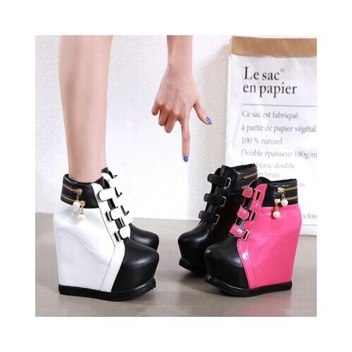 2019 New Winter Muffin Bottom Short Tube Boots Thick Bottom Heightening Wedges Heels Womens Shoes Slope Heel Plush Boots