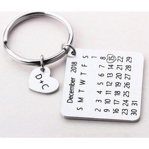 Personalized Calendar keychain, Date Highlighted with a Heart Engraved Gift for Anniversary Birthday, Wedding