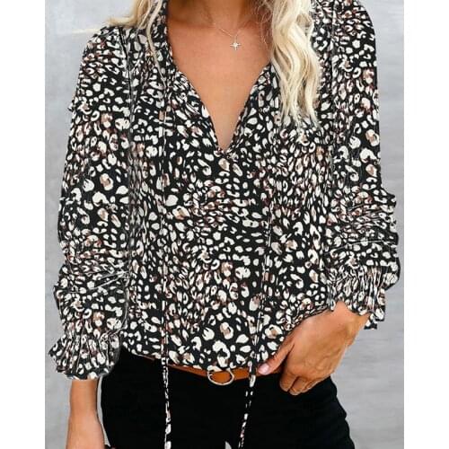 Autumn Women Floral Print Shirt V-Neck Long Sleeve T-Shirt Lady Printing Tops Female Loose Casual Pullover Shirts Wholesale