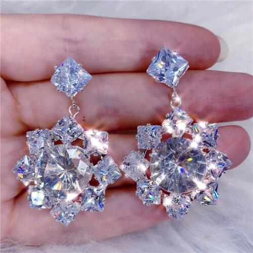 Cute Korean Earrings Round Petals Heart Bling Zircon Stone Stud Earrings for Women Fashion Jewelry 2020 New Gift