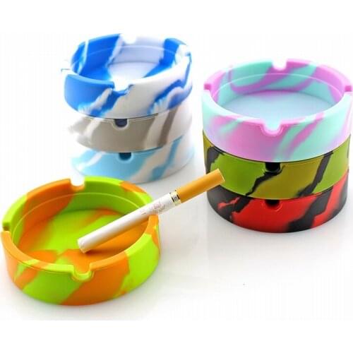 Silicone Ashtray Glowing In the Dark Round Cigarette Ash Tray Holder Portable Cigarette Luminous Smoking Cigar Cup Home Outdoor