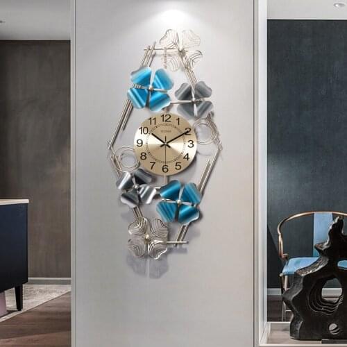 Modern Wrought Iron Four-leaf Clover Wall Clock Wall Hangings Home Livingroom Wall Mural Decoration Porch Wall Sticker Crafts