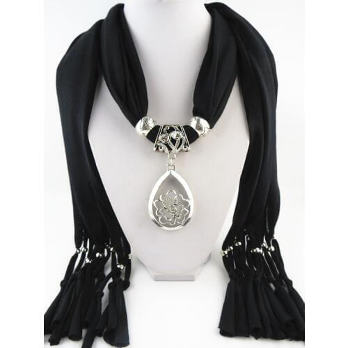 Top fashion jewelry female jewelry scarf polyester pendant scarf new design metal flower pendant scarf free shipping