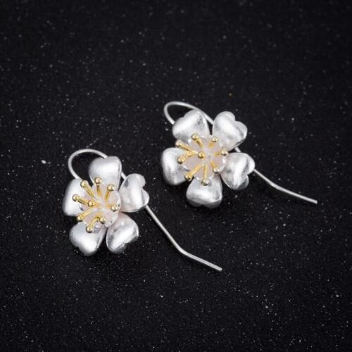 Shuangshuo New Fashion Long Earrings Plum Blossom Stud Earrings for Women Plant Earring Flower Earing Jewelry oorbellen S173
