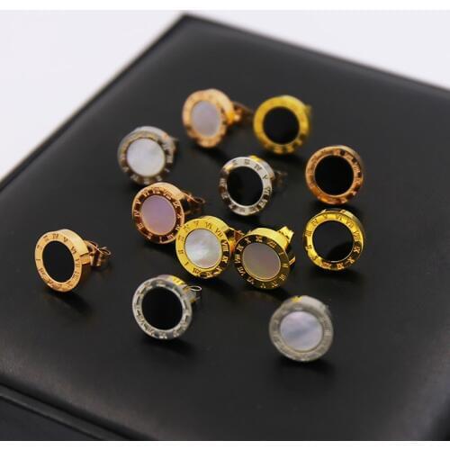 2 pairs a lot white shell and black round stud man earring /women unisex earrings