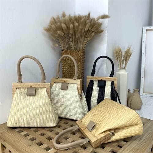 Straw Bag 2019 New Fashion Wooden Clip Women Shoulder Bag Summer Travel Beach Bag Luxury Handbags Women Bags Designer