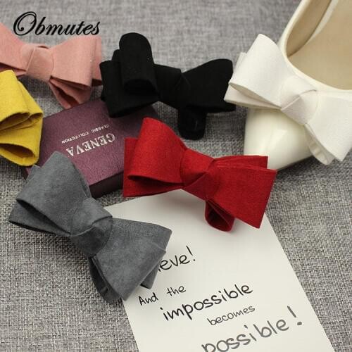 2 pcs Assorted Color Fashion Leather Bow Shoes Clips Velvet Decorative Shoe Accessories Shoe Clip Charms