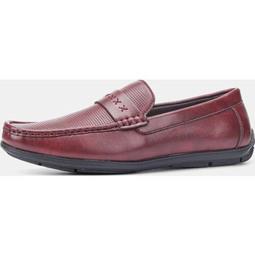 2021 Spring Summer New Peas Shoes Soft Leather and Hollowing Sole Cover Feet Flat Comfortable Mens Casual Leather Loafers