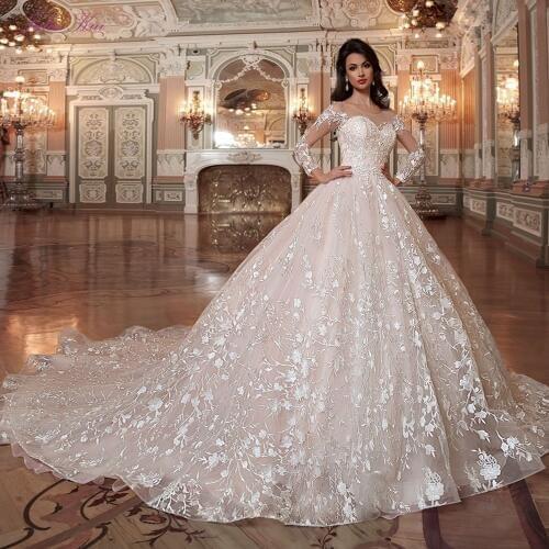 Julia Kui Vintage Princess Scalloped Neck Ball Gown Wedding Dresses With Chapel Train Sending Petticoat Gift