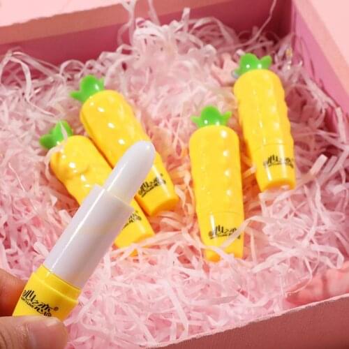 Carrot Lip Balm Moisturizing Hydrating Lipstick Anti-drying Fading Lip Wrinkles Lip Balm Long-Lasting Nourishing Lip Mask TSLM2