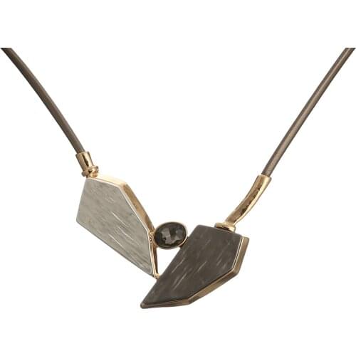 Trendy Geometric Chokers Necklace Leather Rope Womens Statement Crystal Suspension Jewelry Female Decoration Accessories