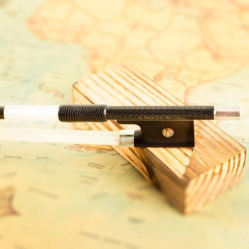 130V 4/4 Size Diamond Carbon Fiber VIOLIN BOW Ebony Frog with Nickel Silver Natural Mongolia Horsehair Violin Parts Accessories