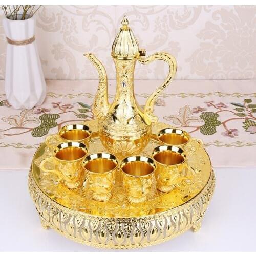 Europe Luxury Golden Color Wine Cups Set Tea Cups Set Vintage Home Decor Metal Craft Coffee Mugs Creative Gift 6cups+1pot+1plate
