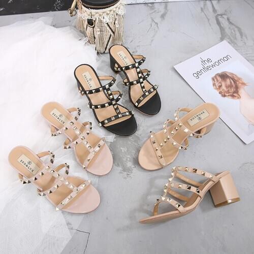 Plus Size 34-42 Womens Shoes Genuine Leather Womens Sandals Brand Rivet Square Heels Summer Sandals Gladiator Rivet Shoes