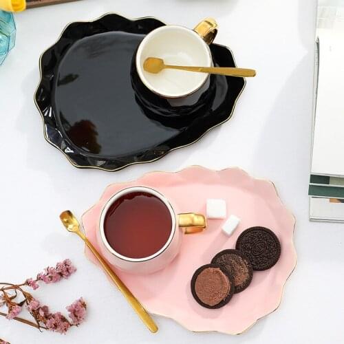 Breakfast Turkish Cup Coffee Mug Simple Gold Rim With Spoon Creative Ceramic Coffee Nordic Design Tazas Cafe Drinkware DE50BD