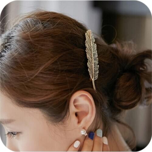 2020 Korean Version Of Jewelry Adult Female Hair Accessories Retro Exaggerated Feather Hairpin Spring Clip