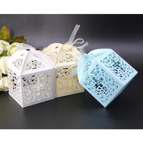 60 Pcs Blue / Pink / White Baby Birthday Party Baby Shower Laser Hollow Out Cross Candy Box Wedding Favor Gift Boxes