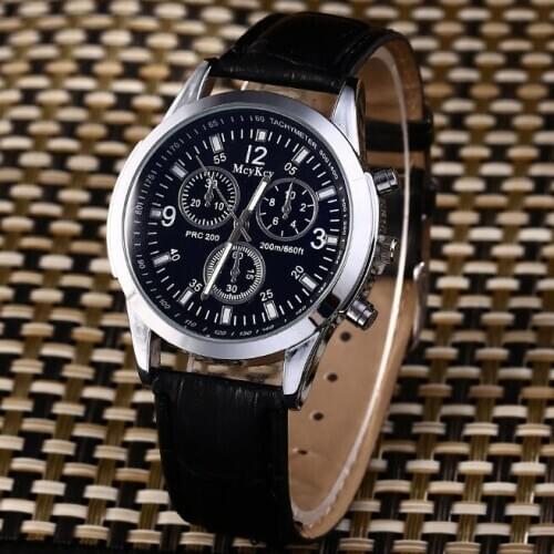 Top Luxury Brand Fashion Military Quartz Watch Men Sports Wristwatches Clock Hour Male Relogio Masculino 8O6