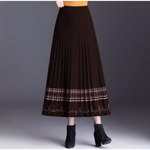 2021 New Knitted Womens A-line Skirt Autumn Winter Middle Long National Style Retro Pleated Skirt Girl Wool Printing Coffee