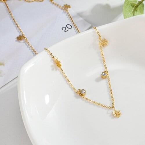 Vintage Snowflake Stainless Steel Necklace For Women Pretty Girl Crystal Gold Chain Necklace Titanium Steel Minimalist Jewelry